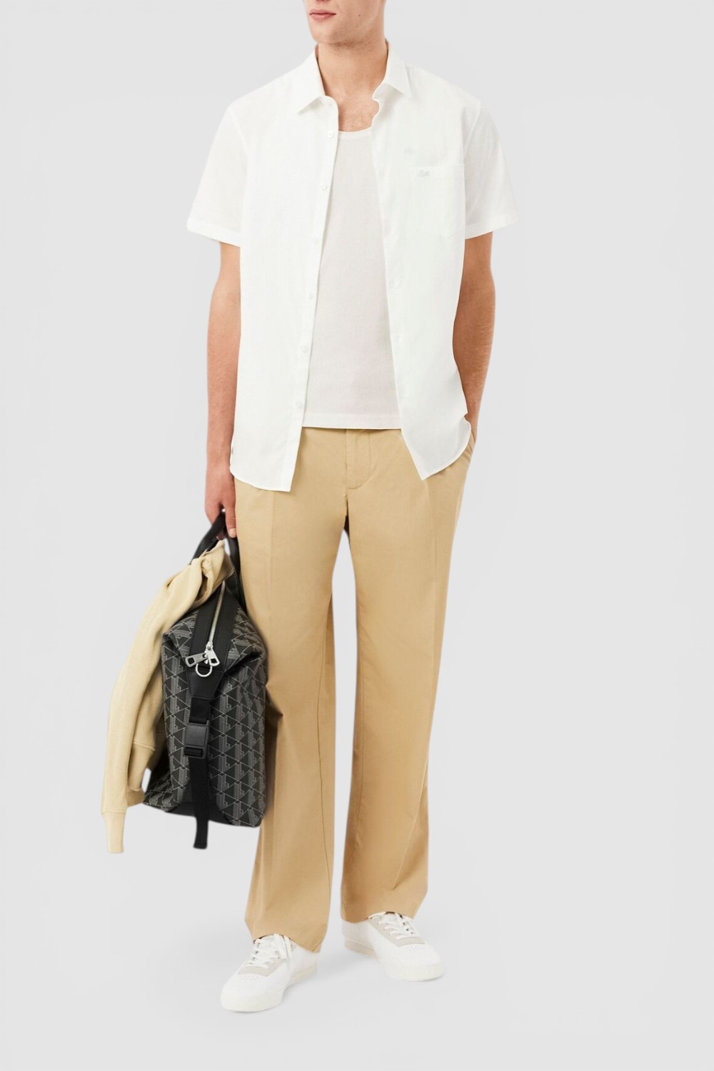 תמונת כל הלוק של גופייה